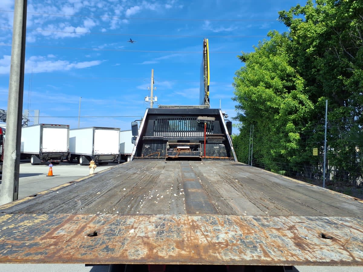 2020 Freightliner M2 106 in Davie, FL — photo 8