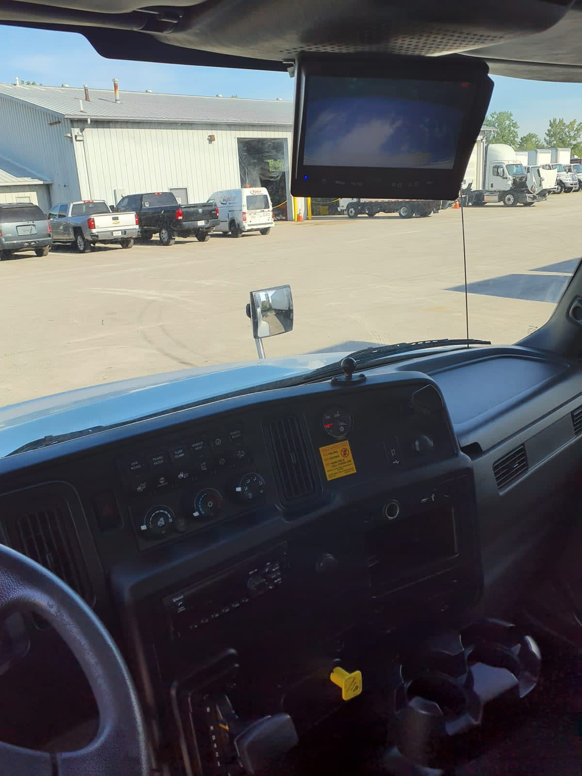 2020 Navistar International MV607 (4X2) 277544