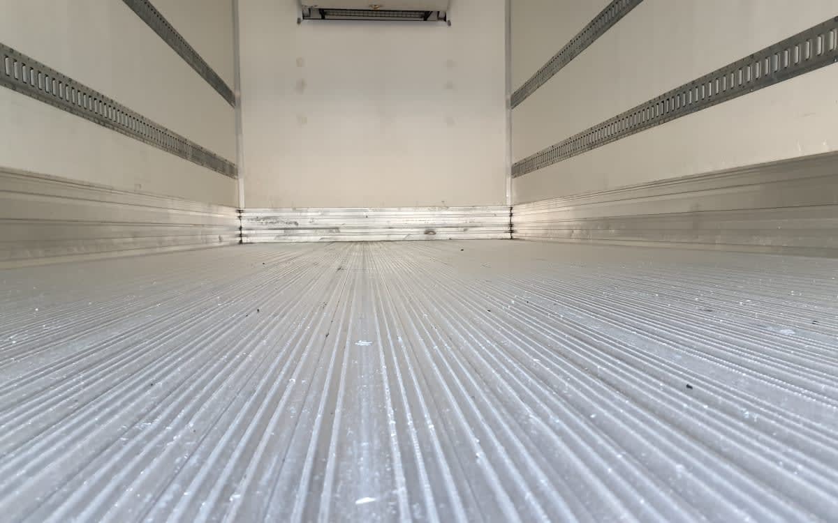 2020 Freightliner/Mercedes M2 106 277587