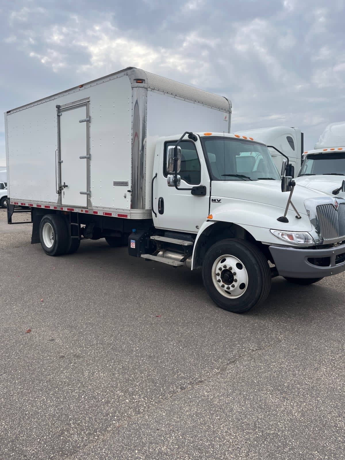 2020 Navistar International MV607 (4X2) 277589