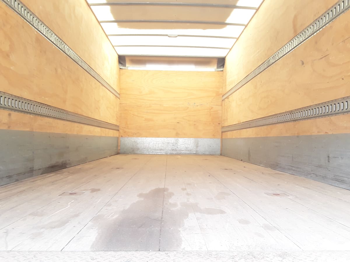 2020 Isuzu NRR 277657