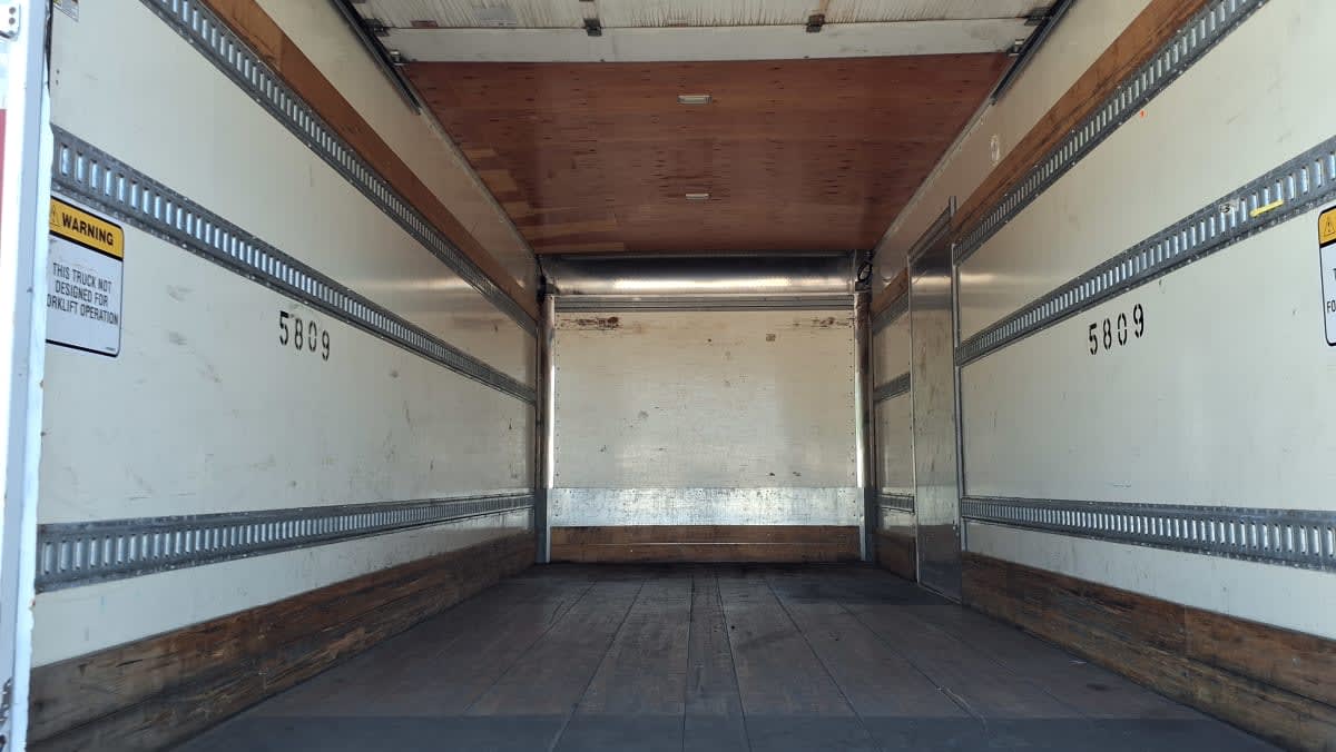 2020 International MV in West Chester, OH — photo 8