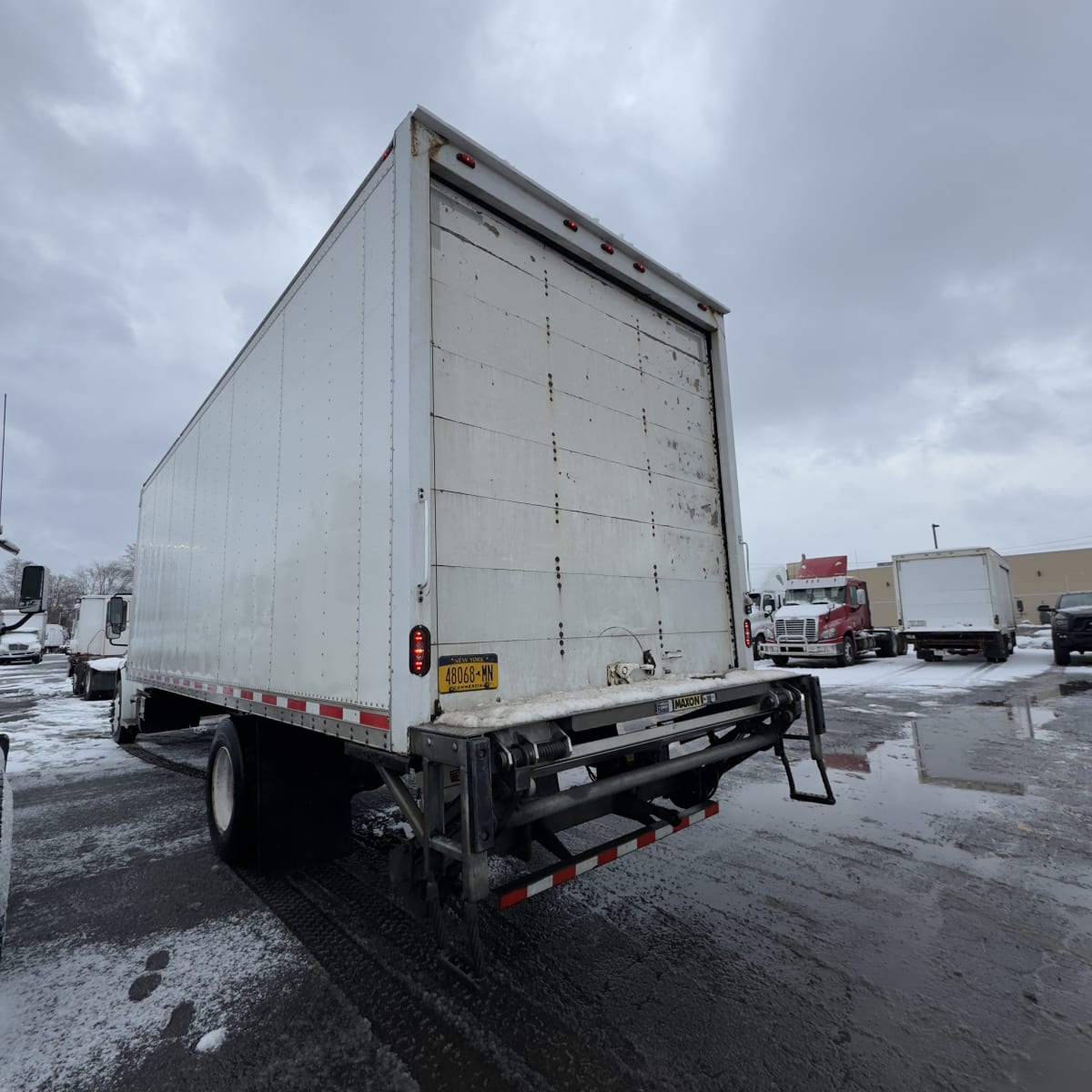 2020 Freightliner/Mercedes M2 106 277915