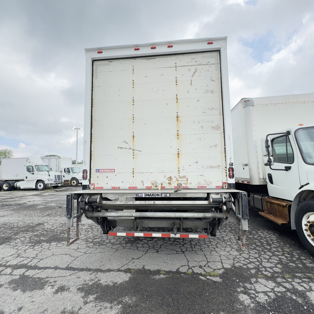 2020 Freightliner/Mercedes M2 106 277916