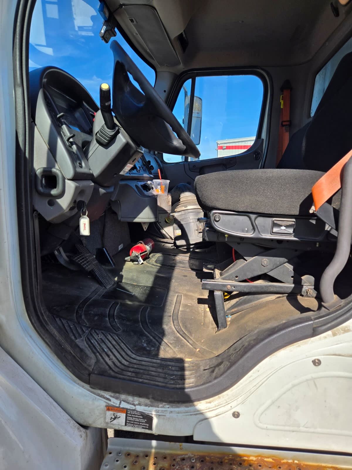 2020 Freightliner/Mercedes M2 106 277917