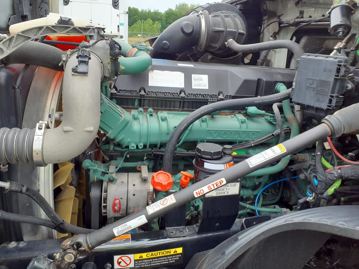2020 Volvo VNL64T-760 277935