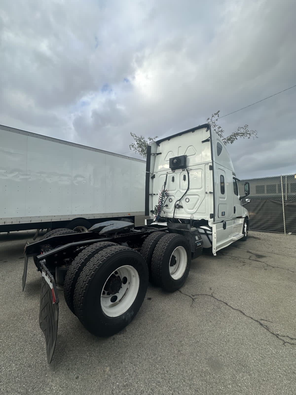 2020 Freightliner - image 4