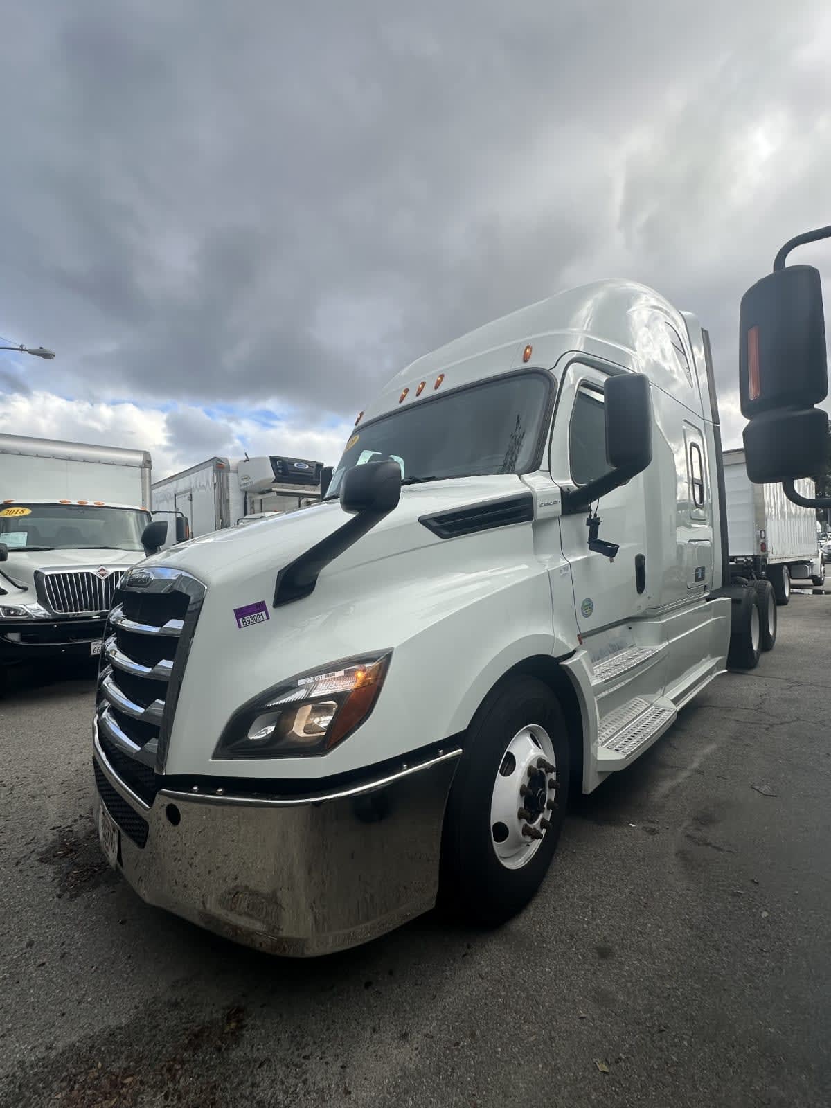 2020 Freightliner - image 1