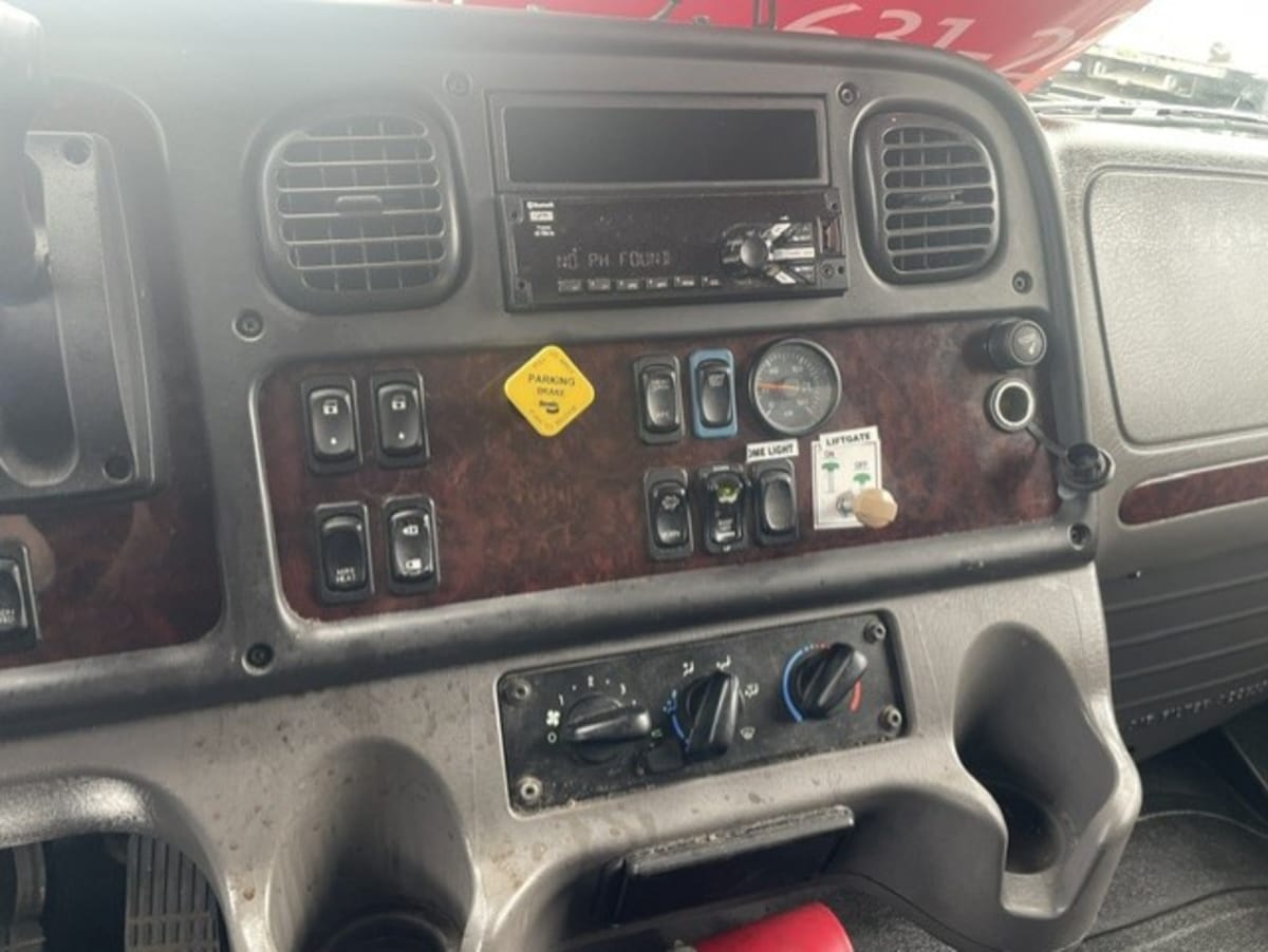 2020 Freightliner/Mercedes M2 106 278170