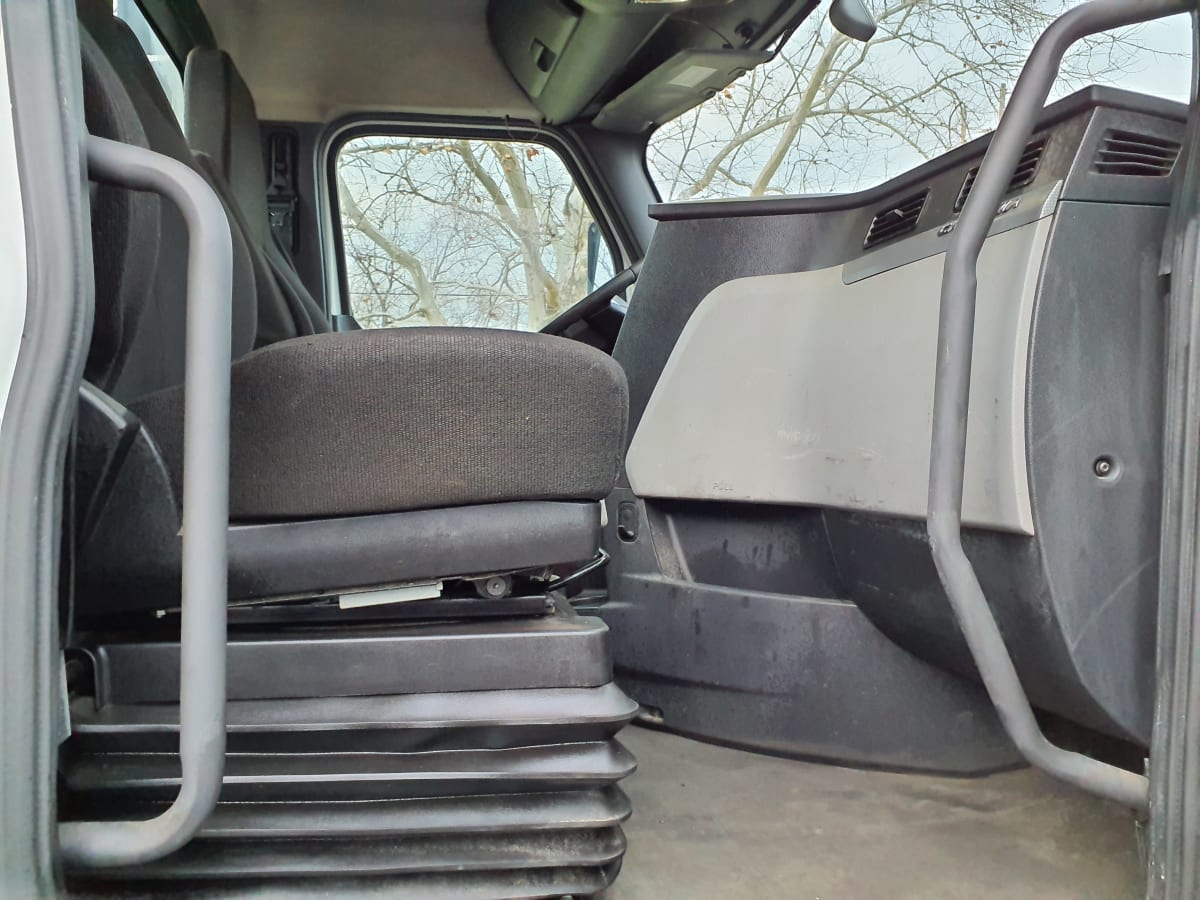 2020 Freightliner/Mercedes NEW CASCADIA 126 278188