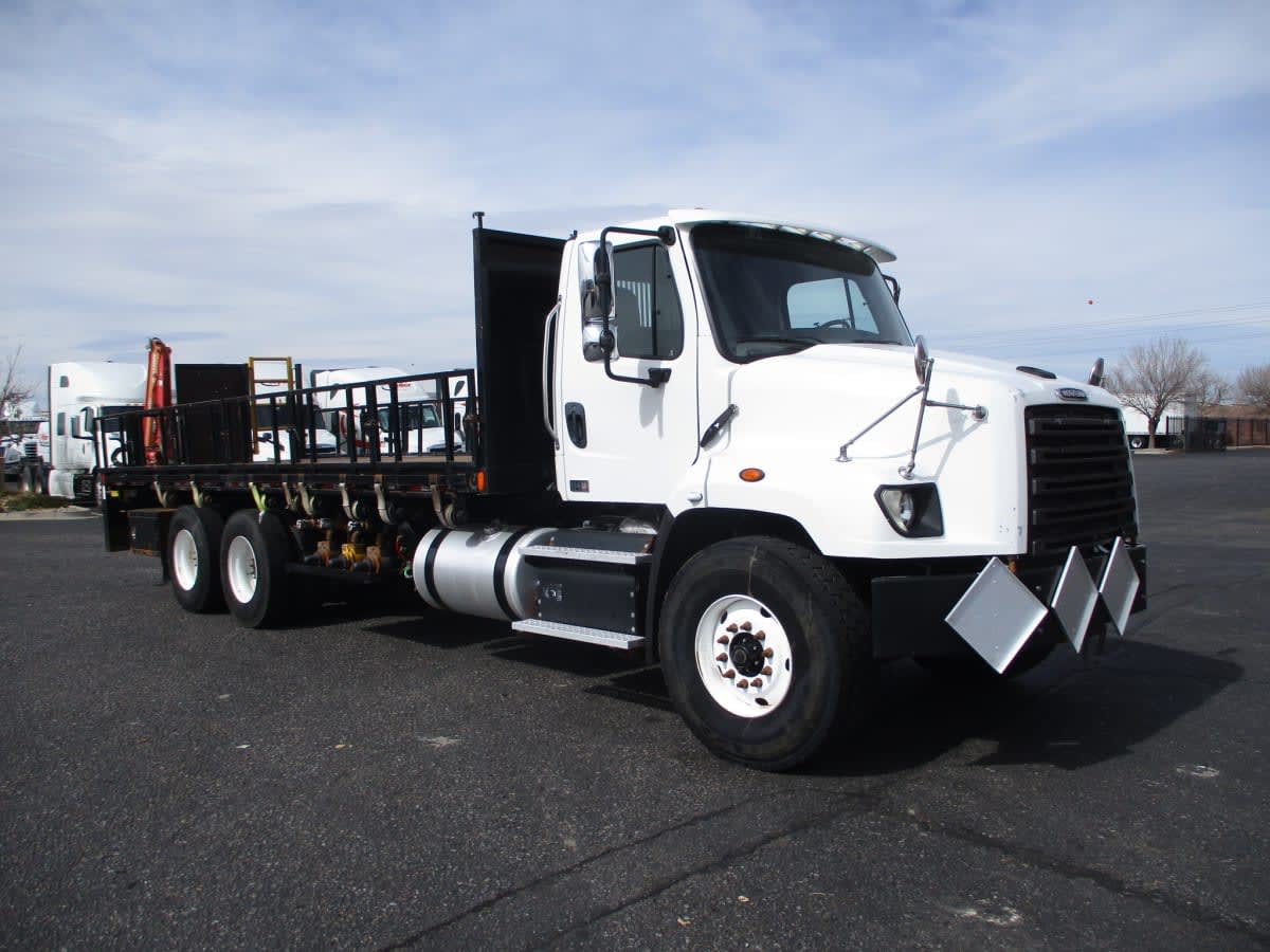 2019 Freightliner 114SD - image 5