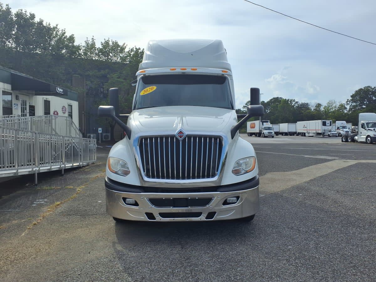 2020 International LT in Knoxville, TN — photo 2