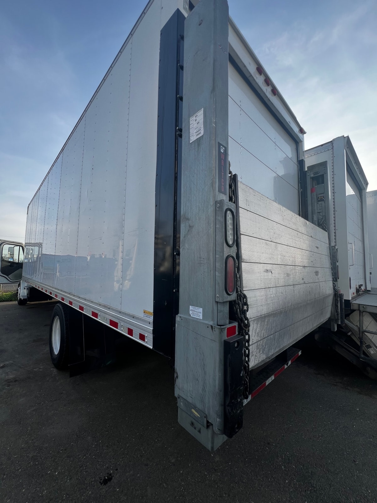 2020 Freightliner/Mercedes M2 106 278859