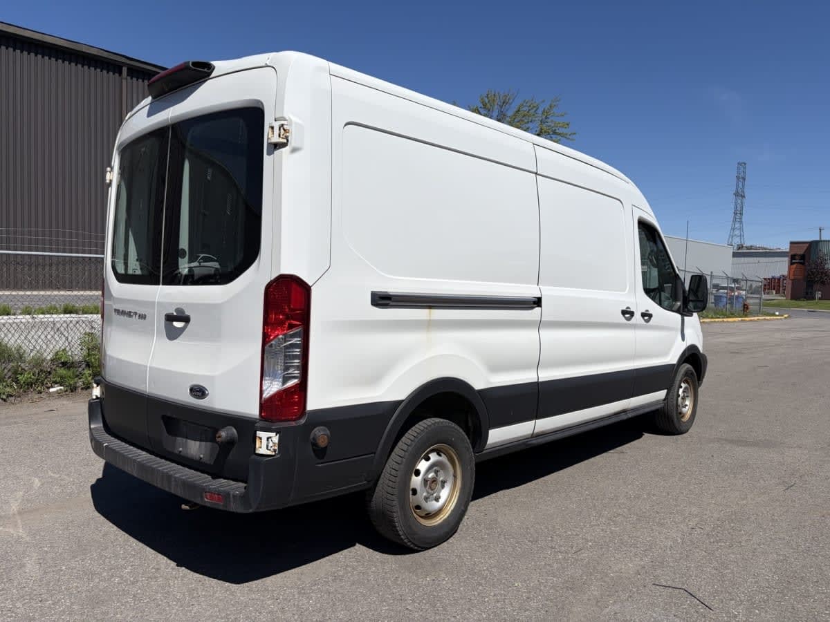 2019 Ford Motor Company TRANSIT 250 MED ROOF 279036