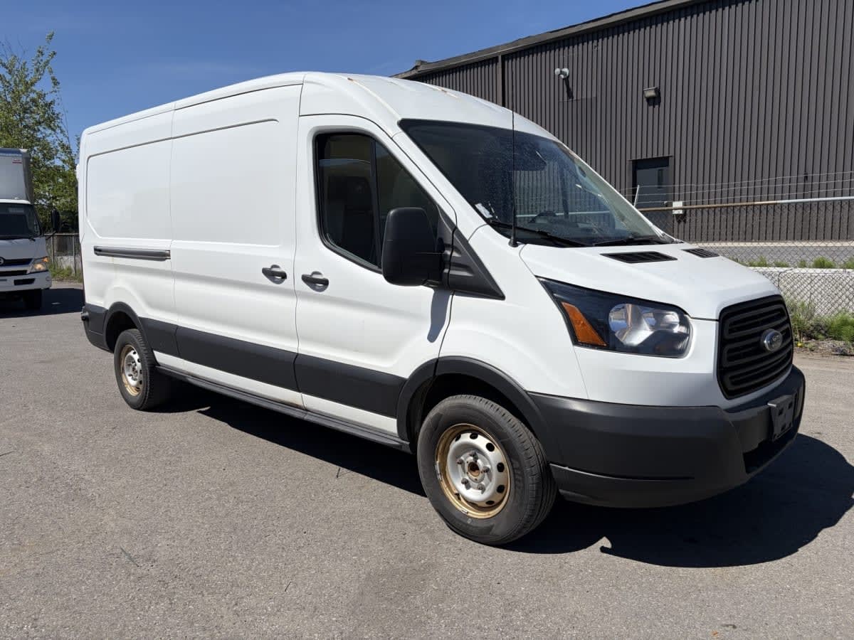 2019 Ford Motor Company TRANSIT 250 MED ROOF 279036