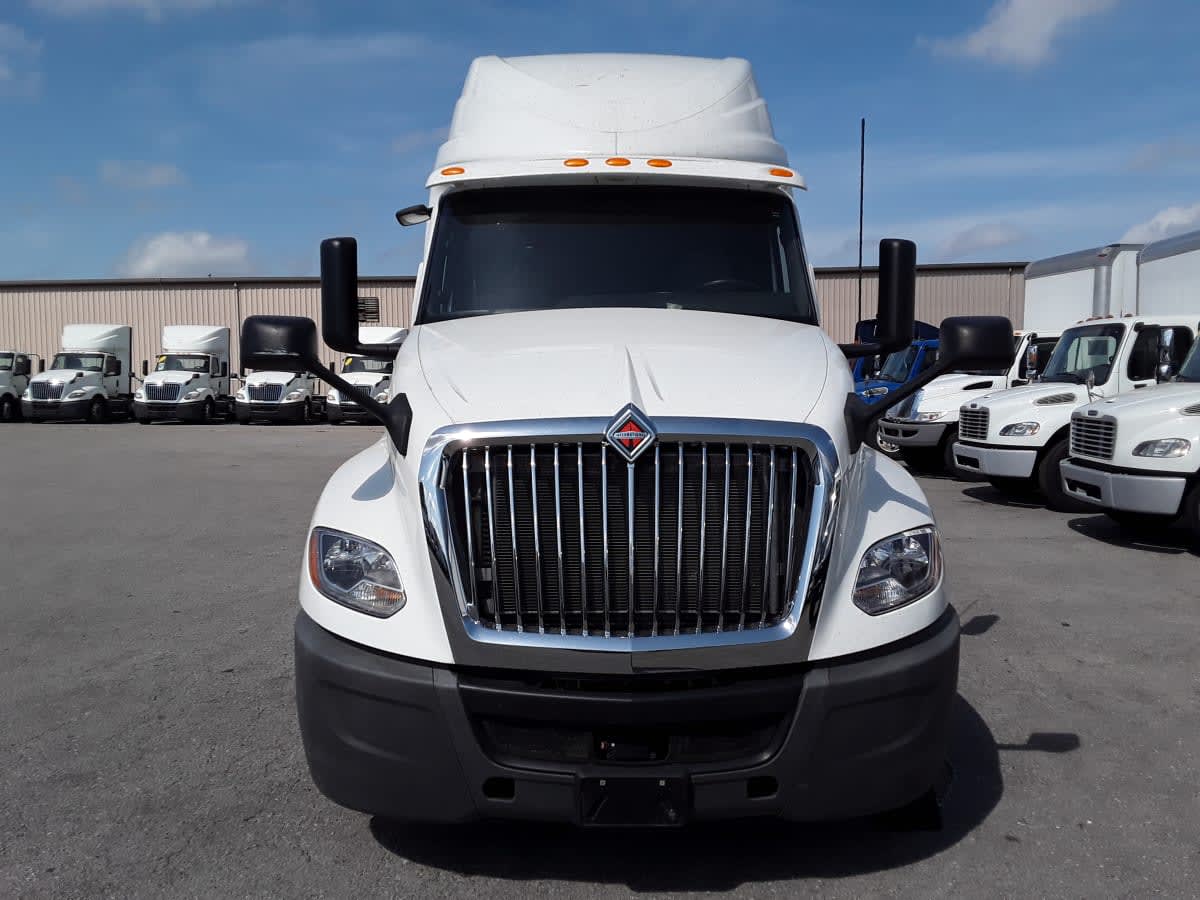 2020 Navistar International LT625 SLPR CAB 279042