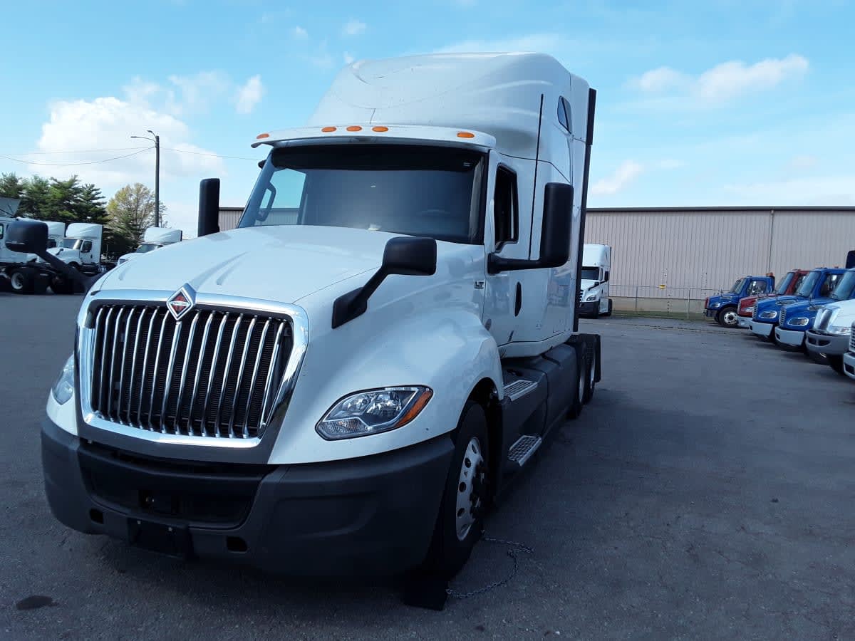 2020 Navistar International LT625 SLPR CAB 279042