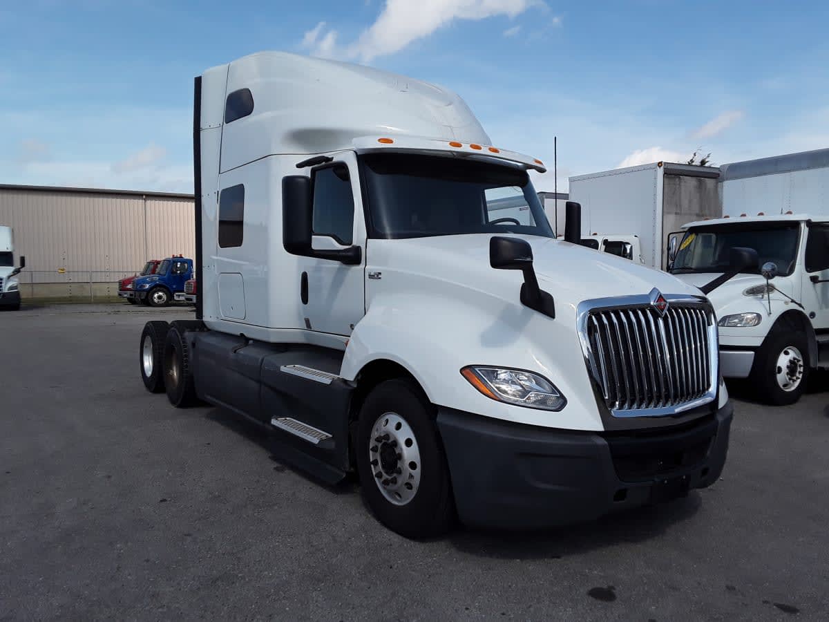 2020 Navistar International LT625 SLPR CAB 279042