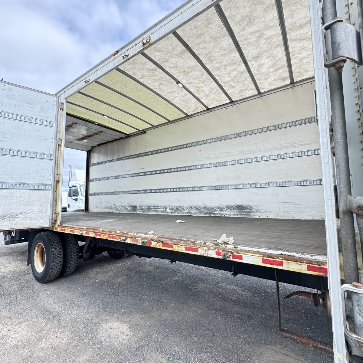 2020 Freightliner/Mercedes M2 106 279086