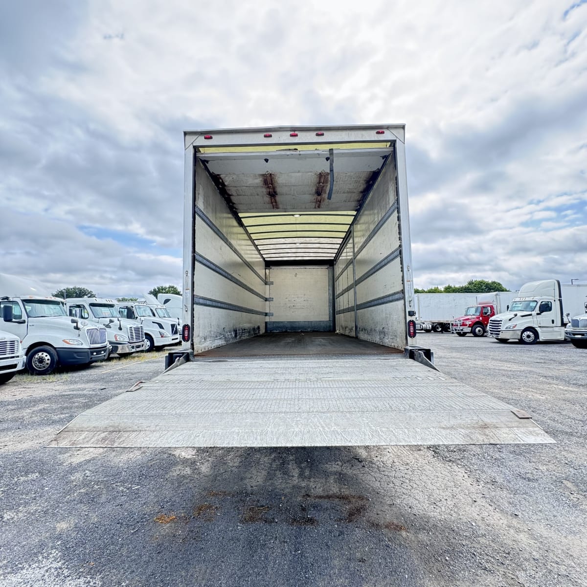 2020 Freightliner/Mercedes M2 106 279086