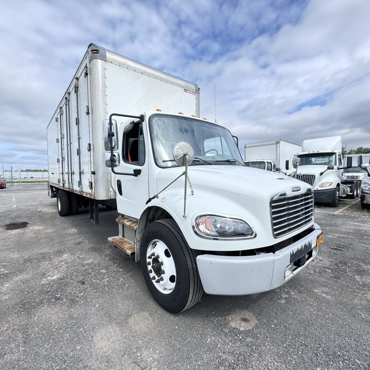 2020 Freightliner/Mercedes M2 106 279086