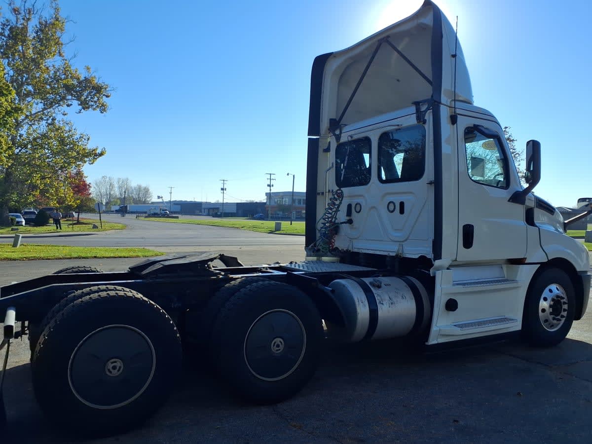 2020 Freightliner/Mercedes NEW CASCADIA PX12664 279297
