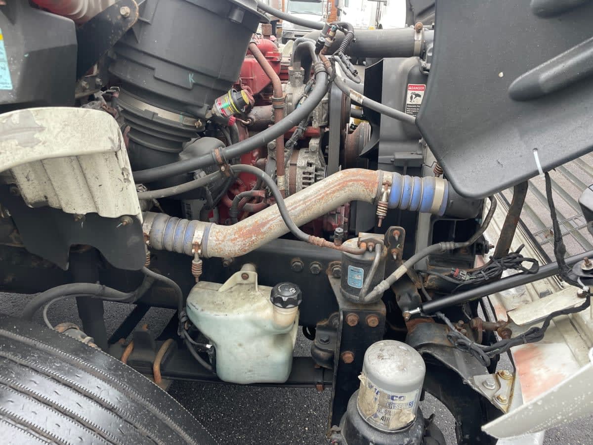 2020 Freightliner M2 106 279370