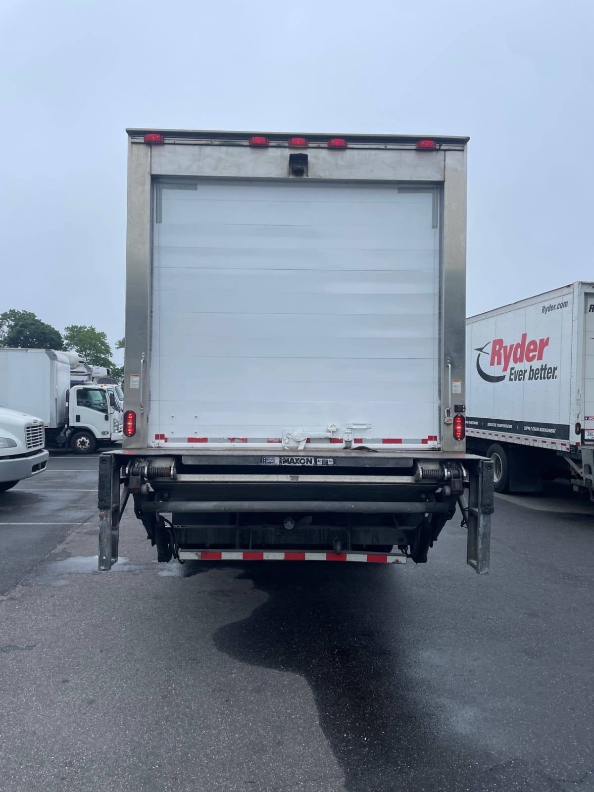 2020 Freightliner M2 106 279370