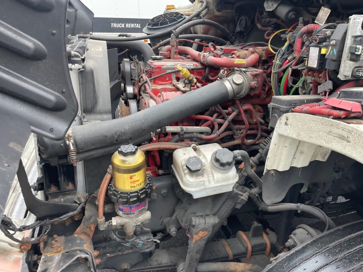 2020 Freightliner M2 106 279370