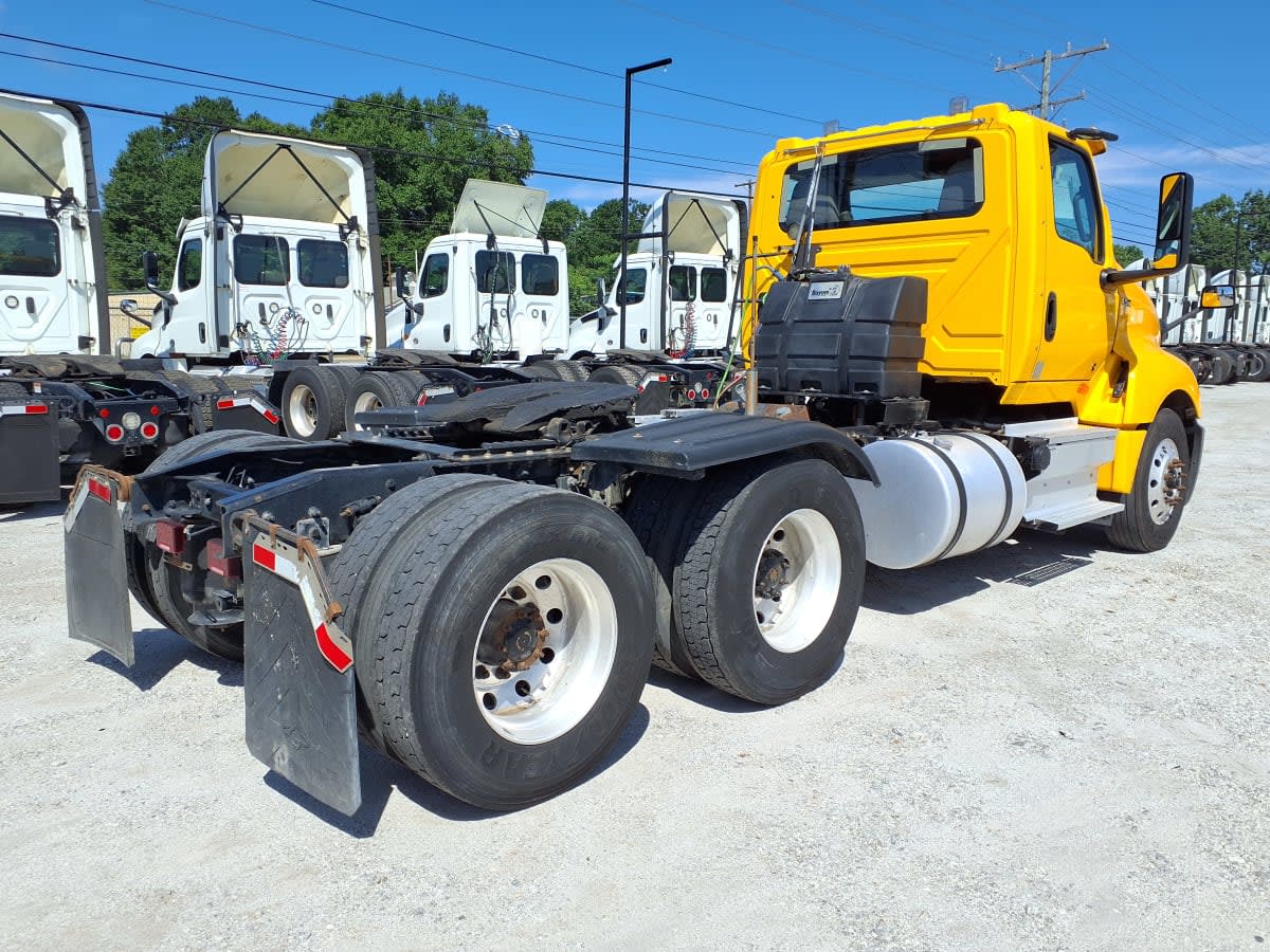2020 Navistar International LT625 DAYCAB T/A 279446