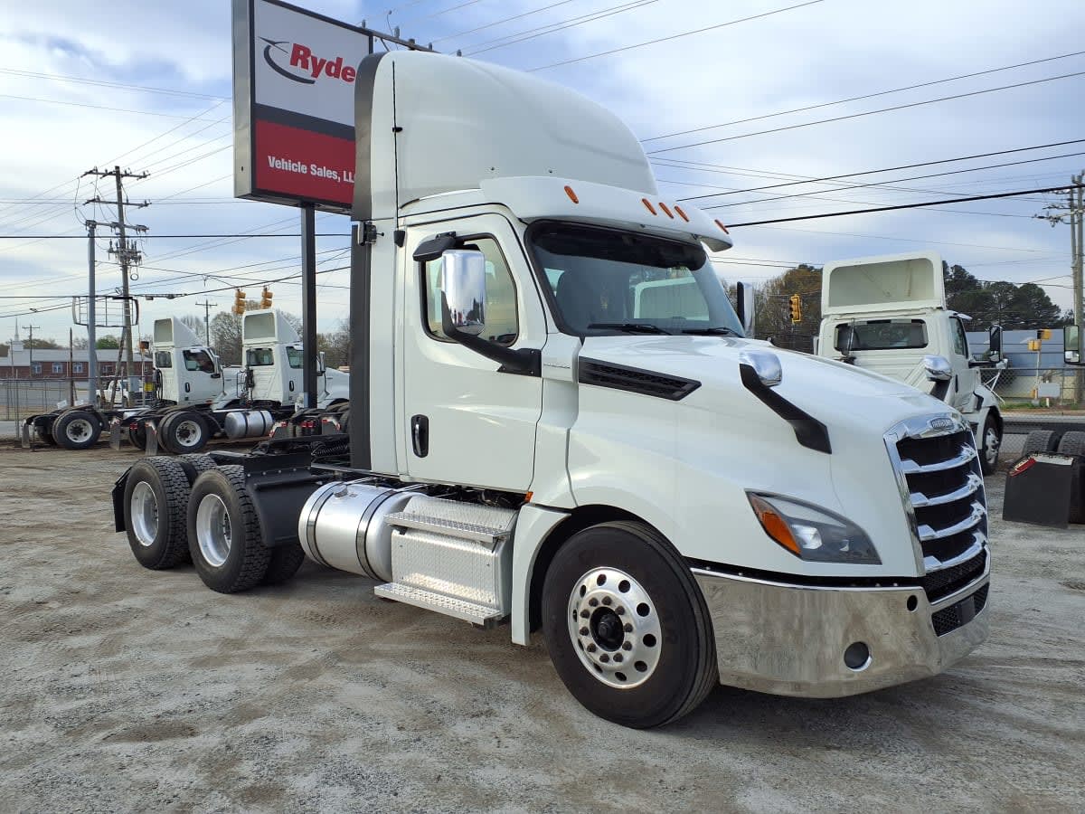 2020 Freightliner/Mercedes NEW CASCADIA PX12664 279510