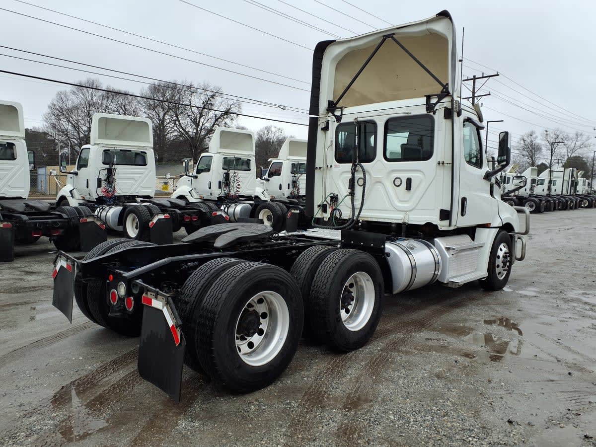 2020 Freightliner/Mercedes NEW CASCADIA PX12664 279518