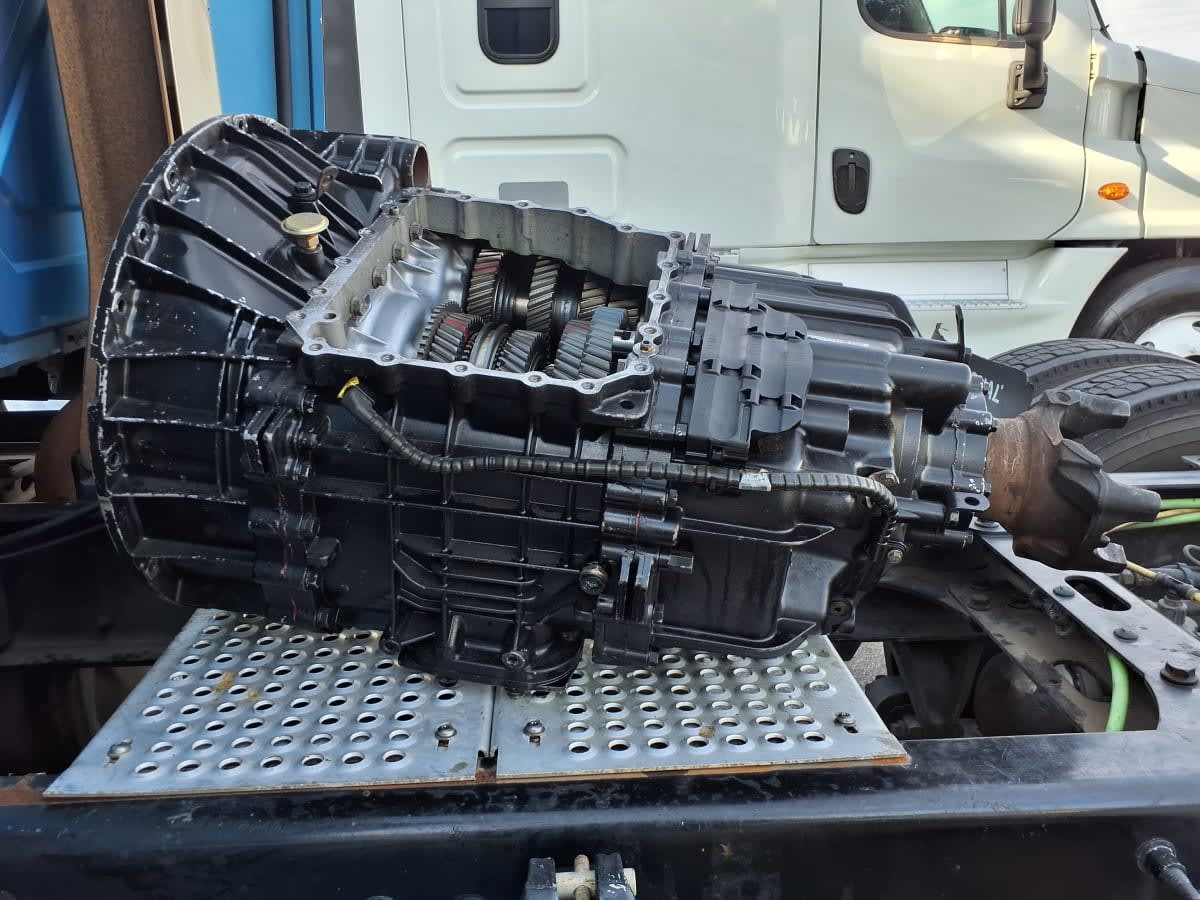 2020 Navistar International LT625 DAYCAB T/A 279578