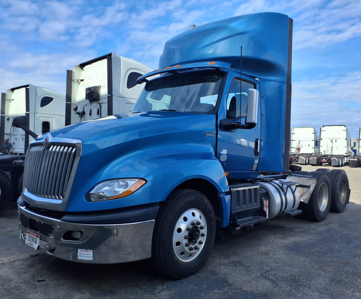 2020 Navistar International LT625 DAYCAB T/A 279578