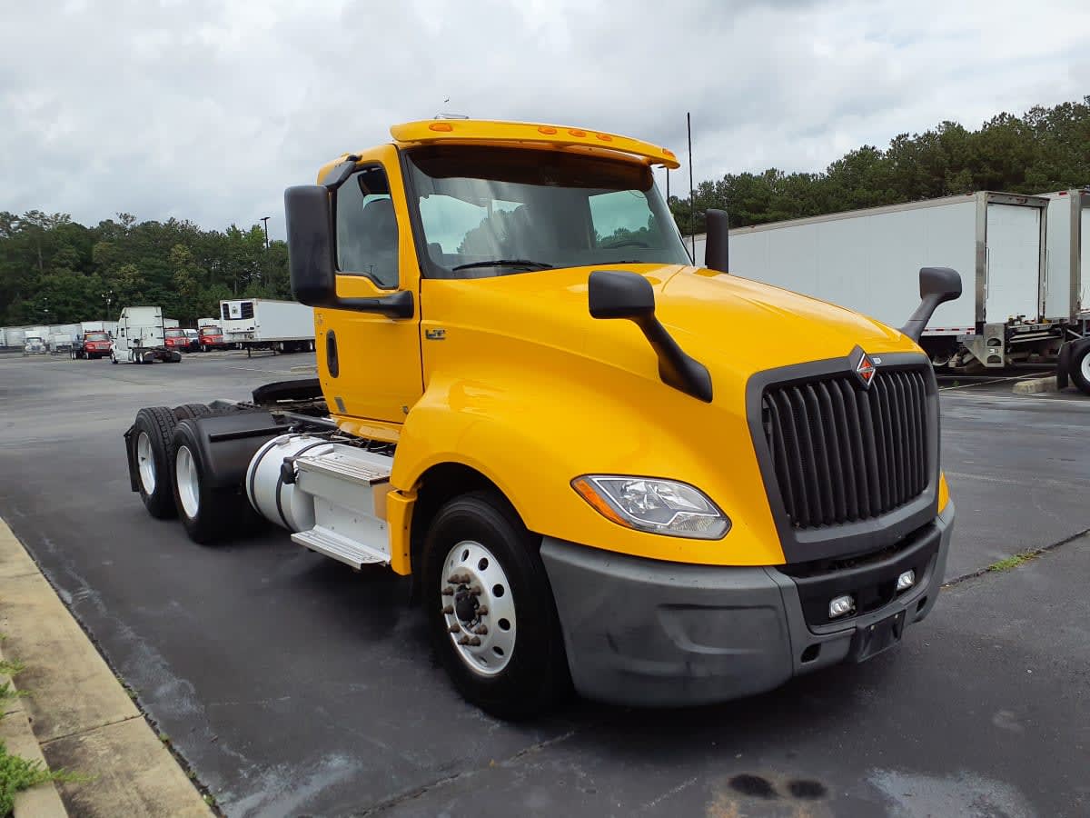 2020 Navistar International LT625 DAYCAB T/A 279586 2020 Navistar International LT625 DAYCAB T/A 279586