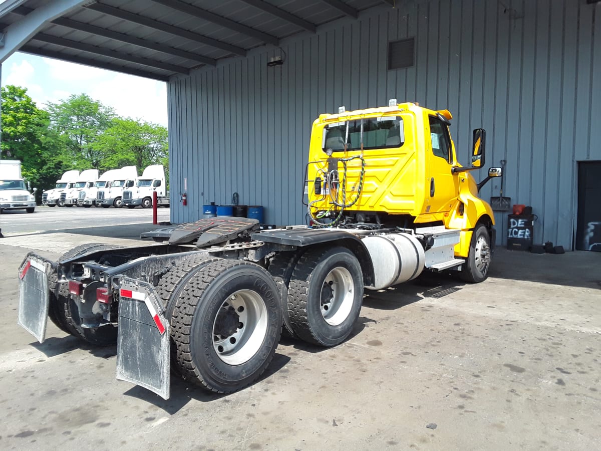 2020 Navistar International LT625 DAYCAB T/A 279619