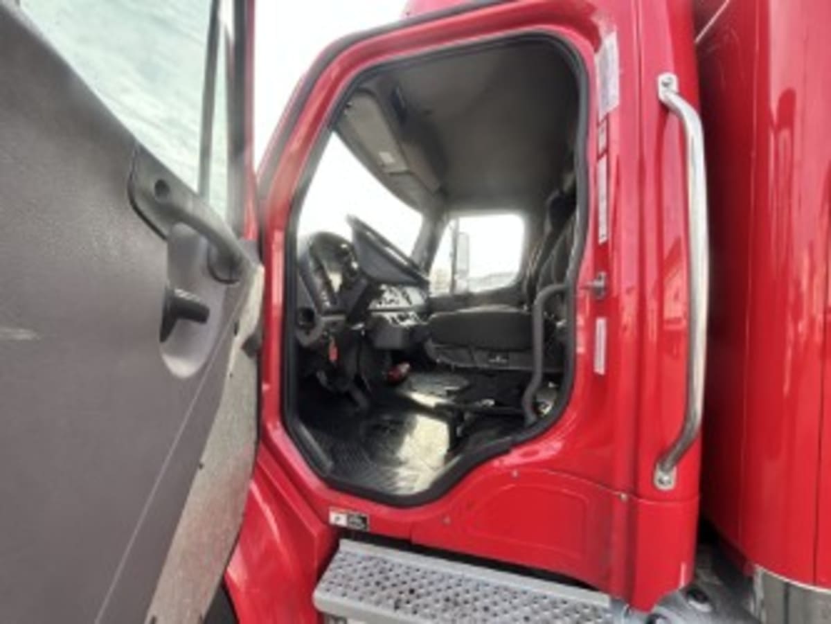 2020 Freightliner/Mercedes M2 106 279654