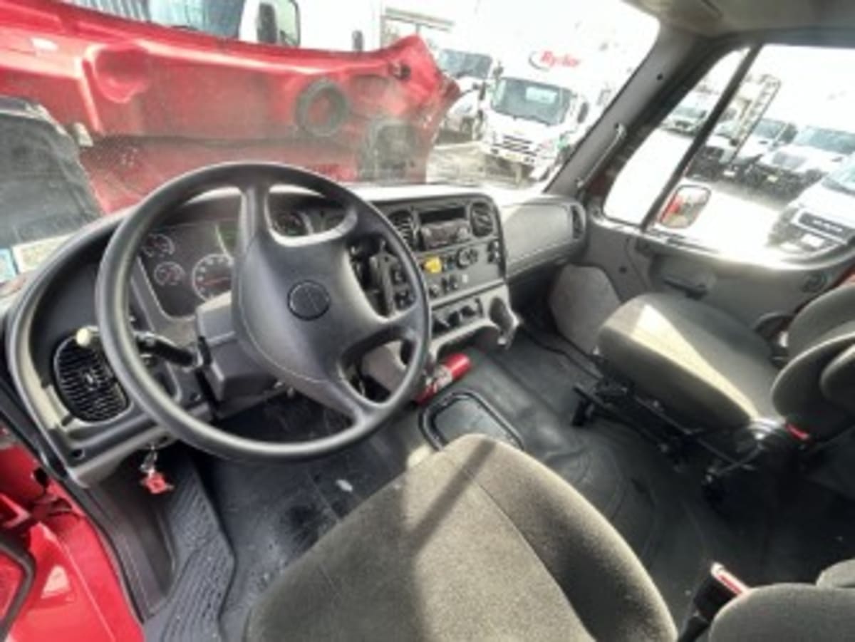 2020 Freightliner/Mercedes M2 106 279654