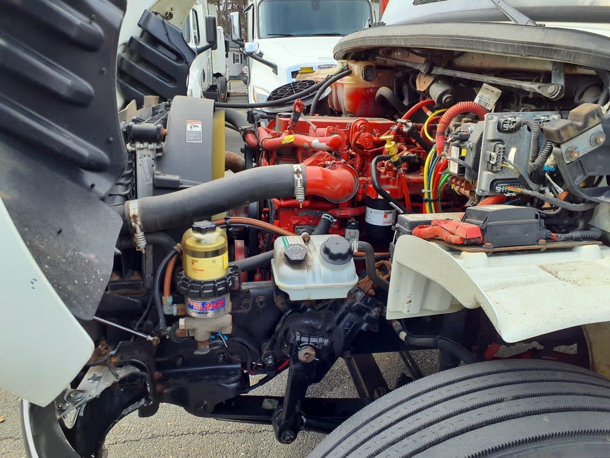 2020 Freightliner/Mercedes M2 106 279682