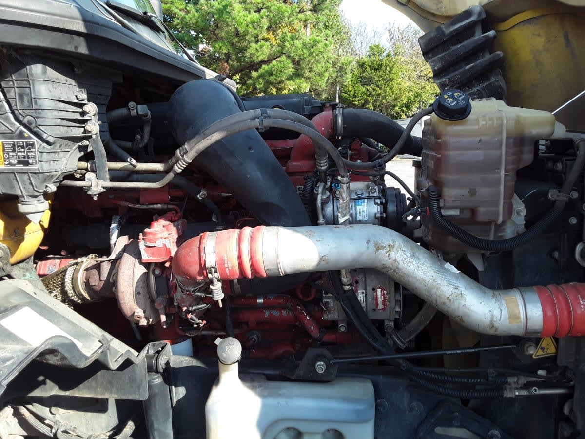 2020 Navistar International LT625 DAYCAB T/A 279760 2020 Navistar International LT625 DAYCAB T/A 279760