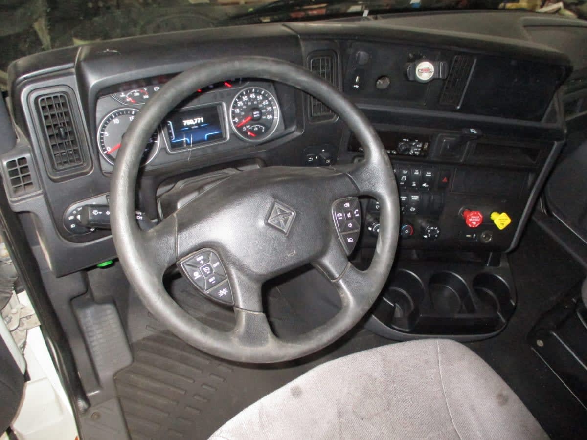 2020 International - image 7