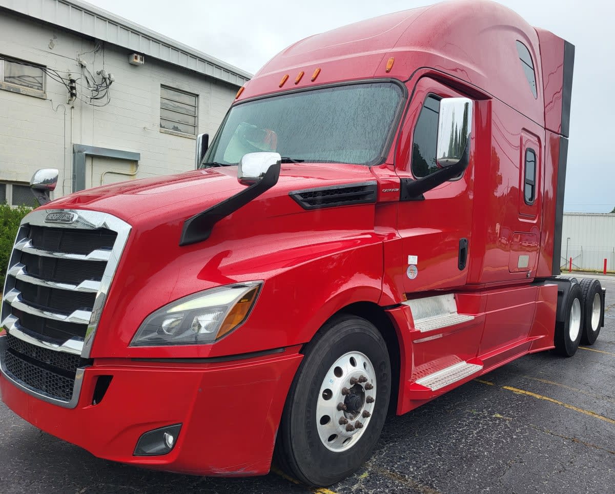 2020 Freightliner Cascadia
