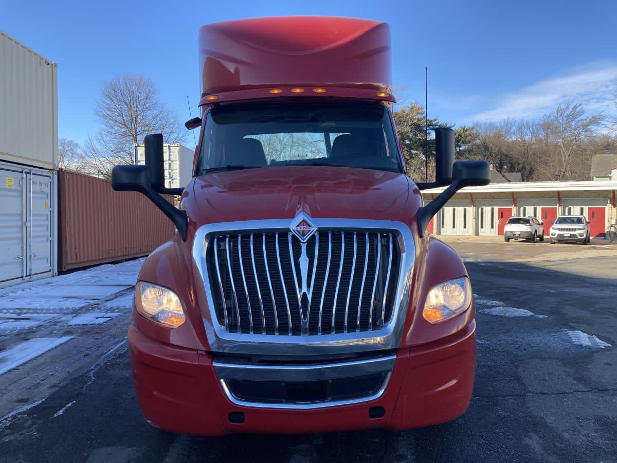 2020 Navistar International LT625 DAYCAB T/A 280360