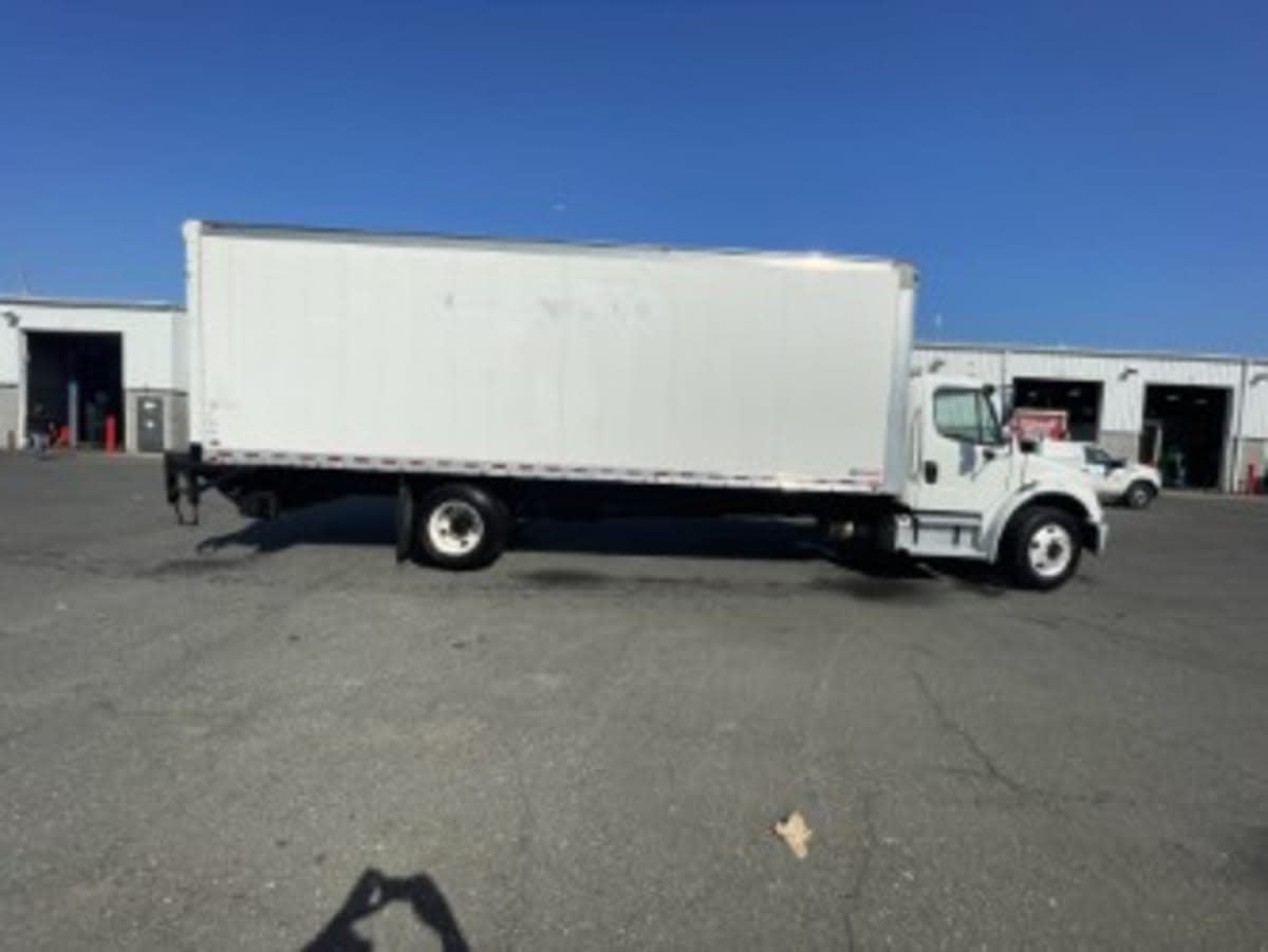 2020 Freightliner M2 106 280798