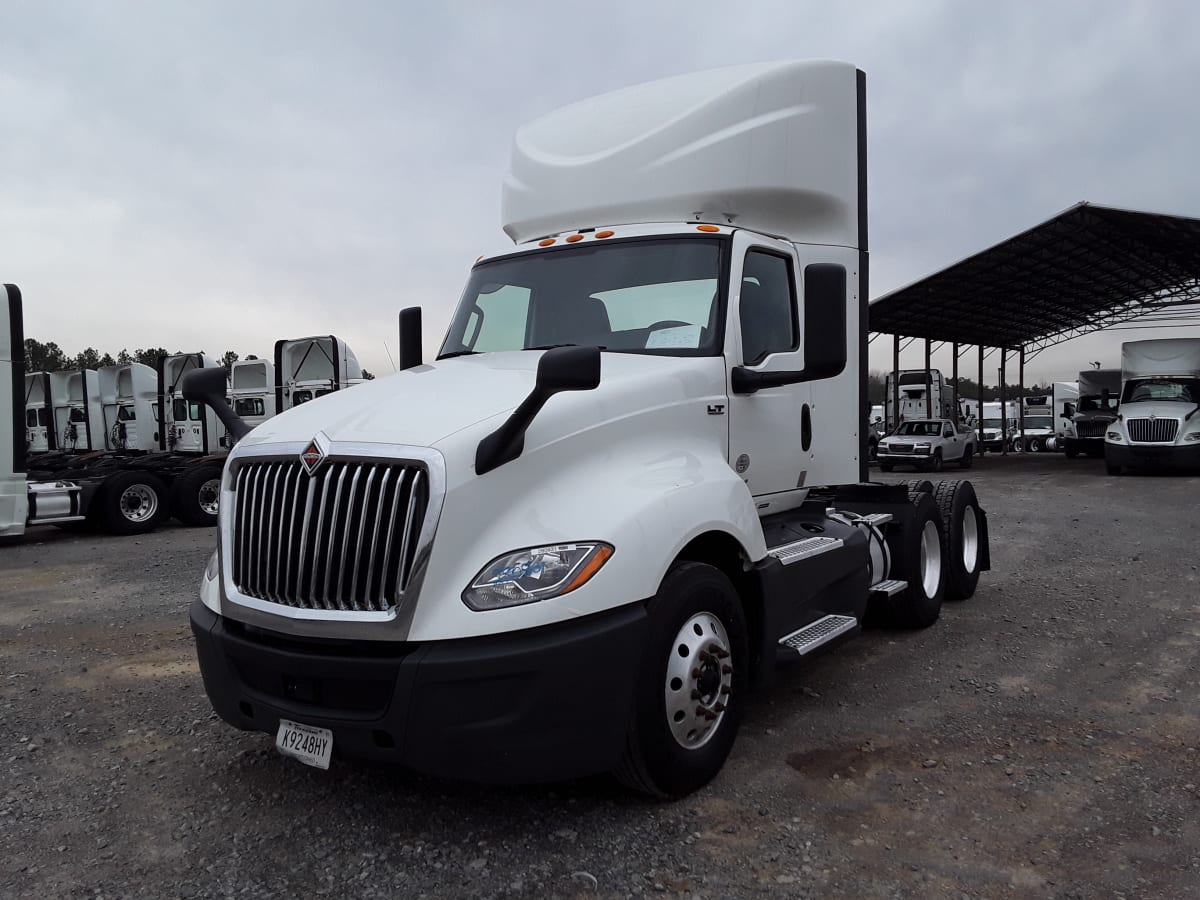 2020 Navistar International LT625 DAYCAB T/A 280831