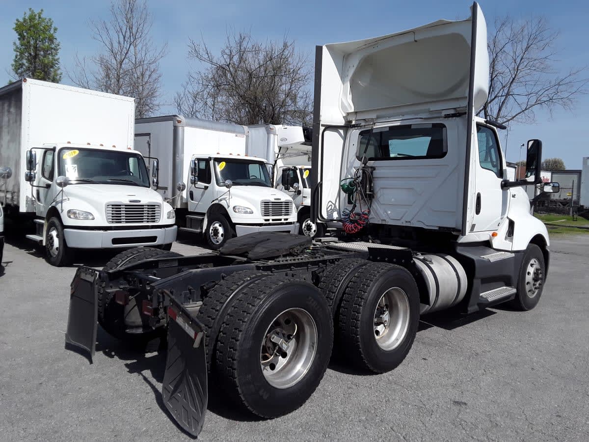 2020 Navistar International LT625 DAYCAB T/A 280839