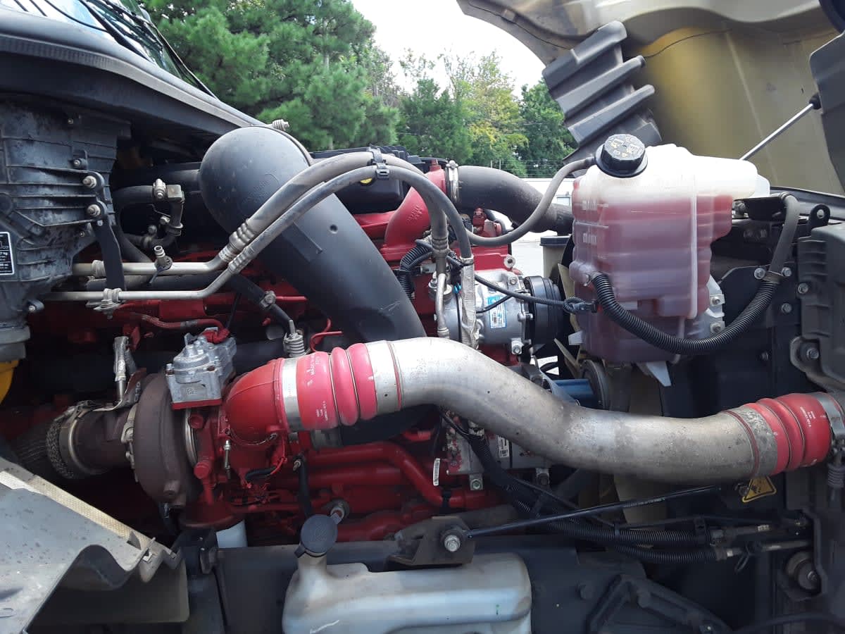2020 Navistar International LT625 DAYCAB T/A 280841