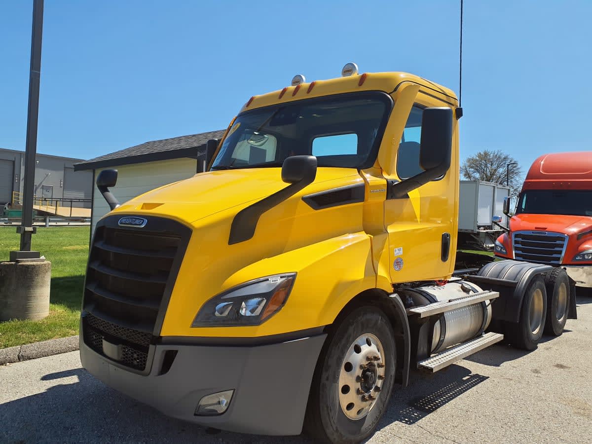 2020 Freightliner/Mercedes NEW CASCADIA 116 280880