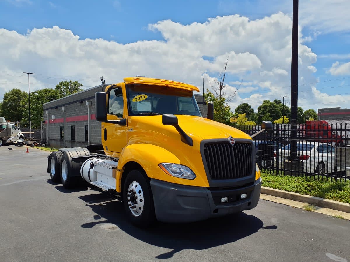 2020 Navistar International LT625 DAYCAB T/A 280889