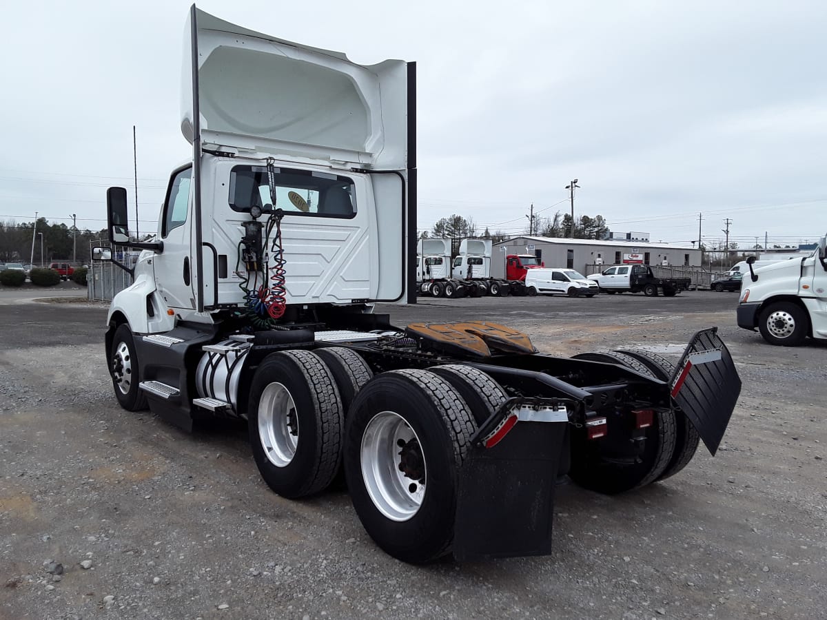 2020 Navistar International LT625 DAYCAB T/A 280916